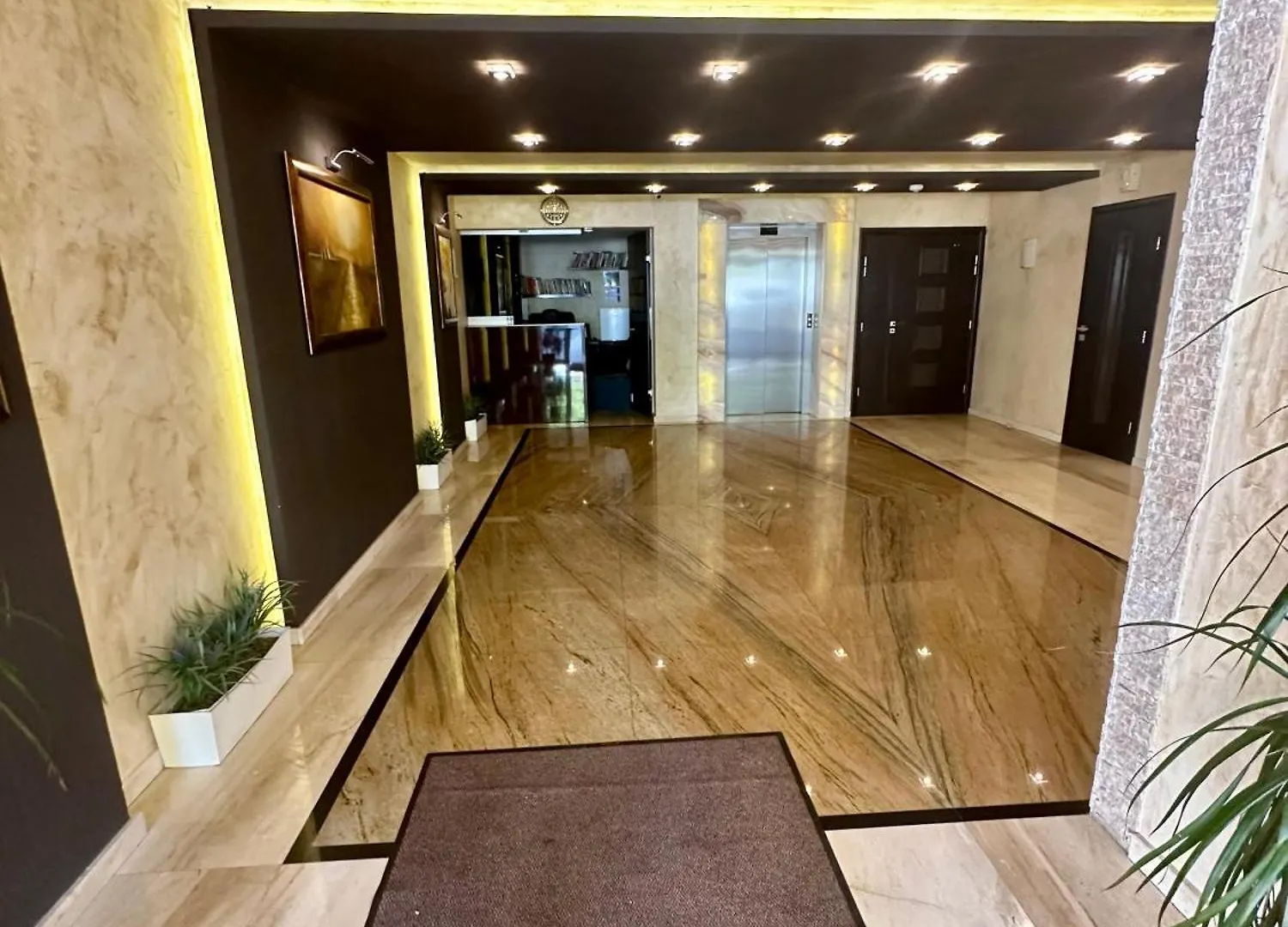 Serenity Studio Burgas 0*,  Bulgaria